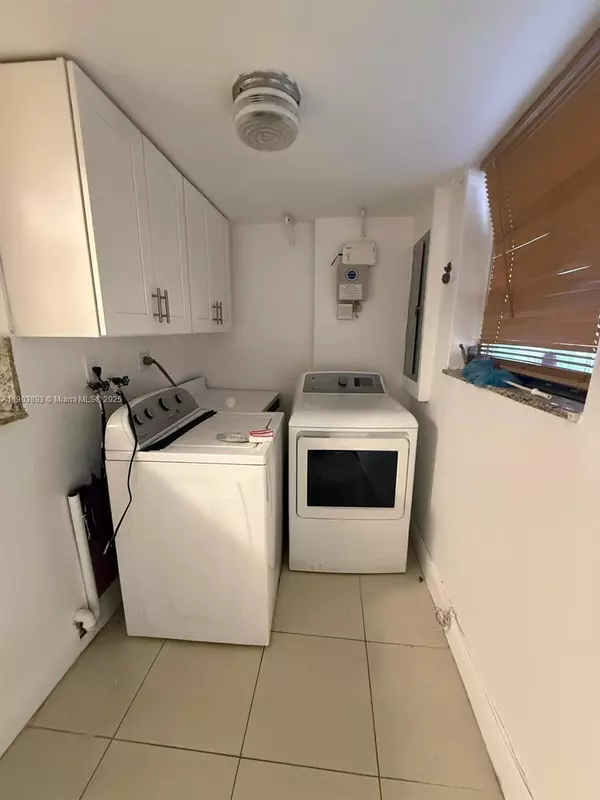 Hialeah, FL 33014,1630 W 74th St #1630