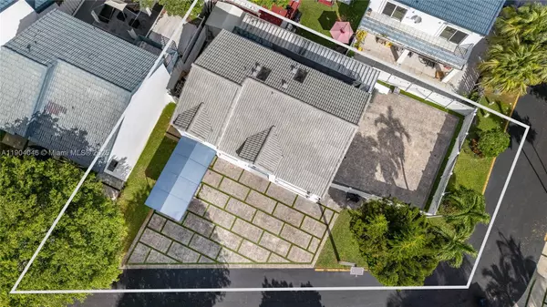 Miami, FL 33179,351 NE 211th St