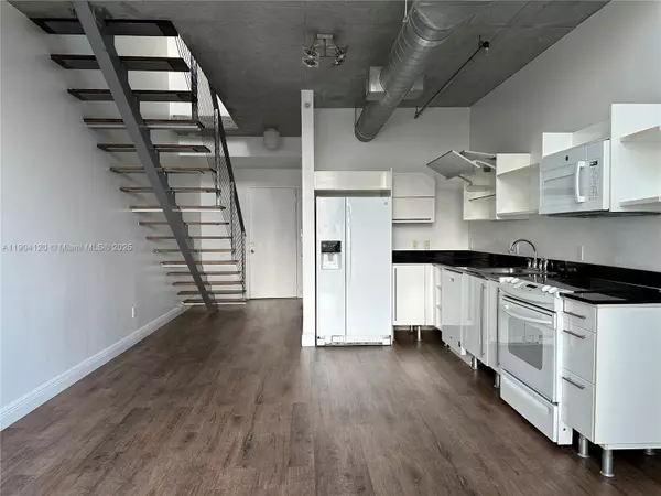 Miami, FL 33130,690 SW 1 CT #1211