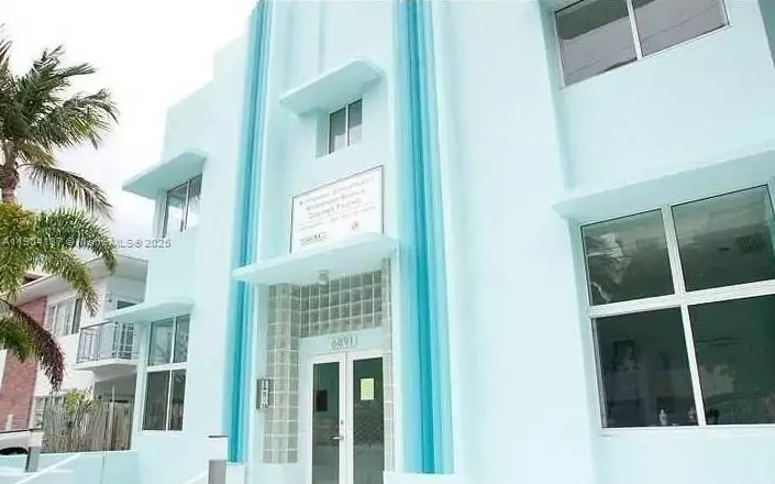6891 Bay Dr #106, Miami Beach, FL 33141