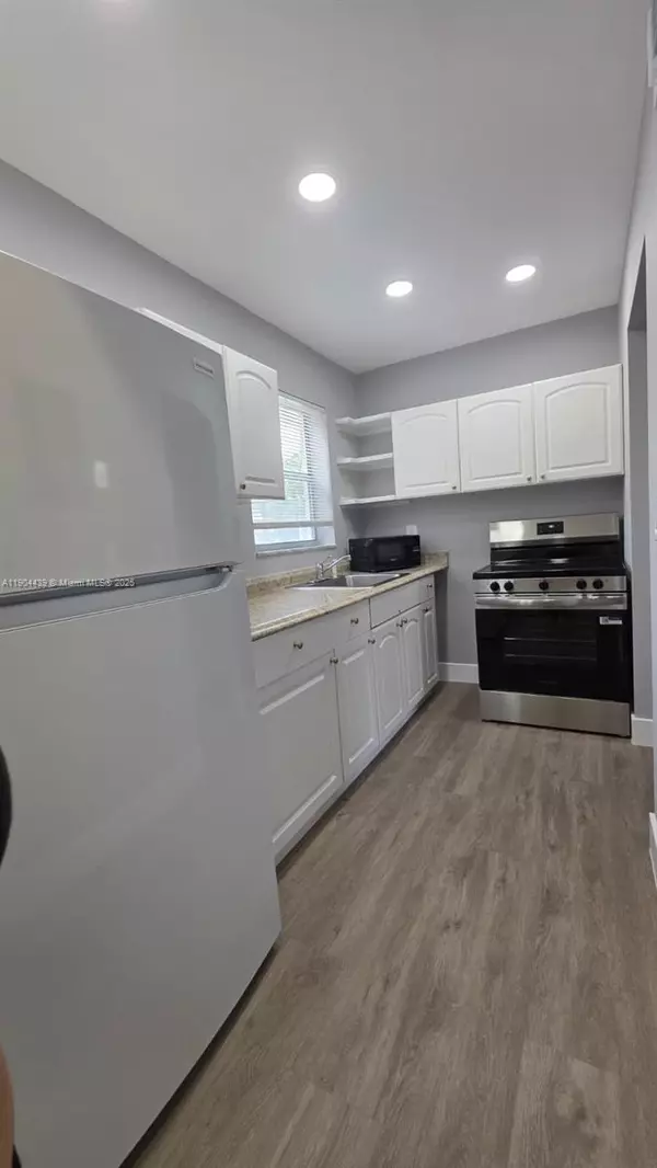 West Palm Beach, FL 33411,178 Lake Evelyn Dr #178