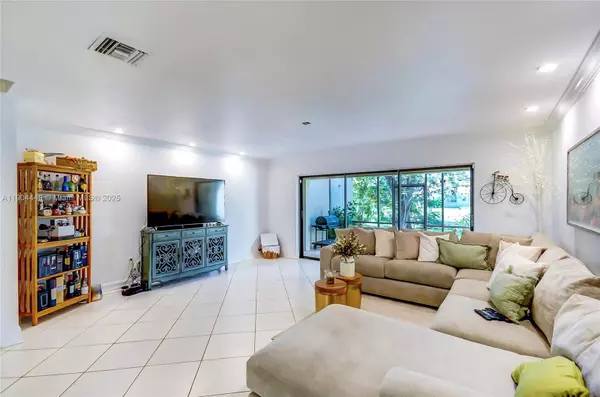 Doral, FL 33178,3831 Estepona Ave #11-D-2