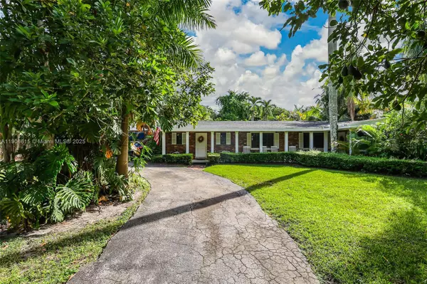 Miami, FL 33143,7701 SW 79th Court