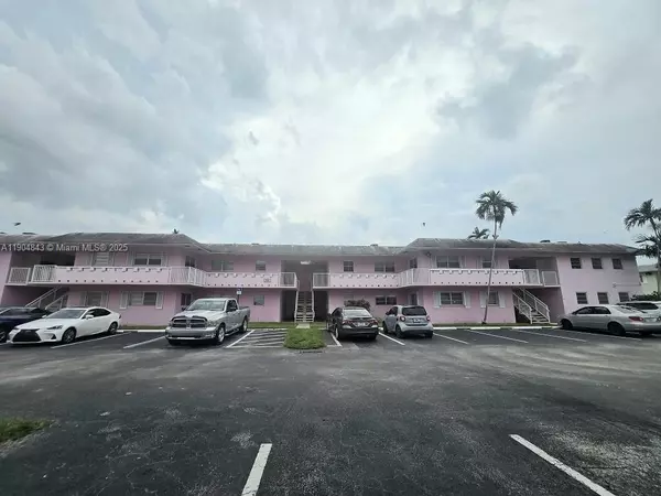 7520 SW 82nd St #G118, Miami, FL 33143