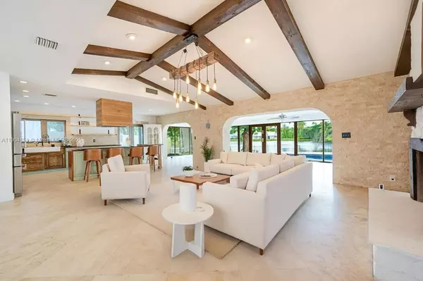 Plantation, FL 33324,9881 SW 1st Ct