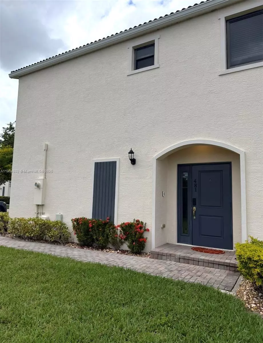 Miami, FL 33179,481 NE 194th Ter #481