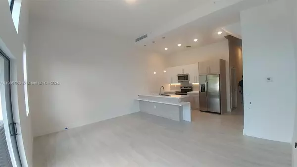 Plantation, FL 33317,813 NW 45th Ter #813