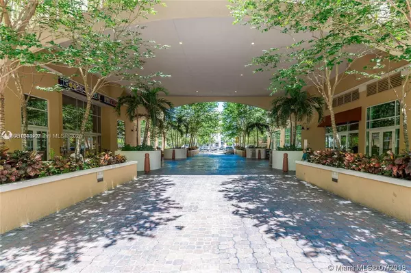 Miami, FL 33156,7350 SW 89th St #621S