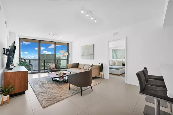 Miami, FL 33130,1300 S Miami Ave #4302