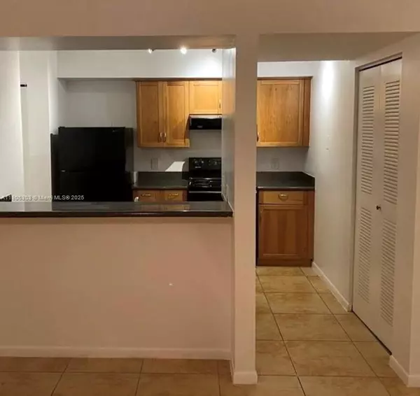 Hollywood, FL 33021,530 S Park Rd #26-11