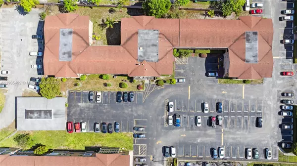 Hialeah Gardens, FL 33016,140 Royal Palm Rd #314-4