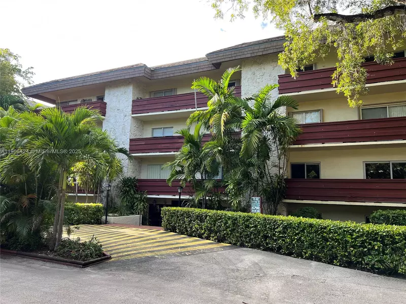 1205 Mariposa Ave #402, Coral Gables, FL 33146