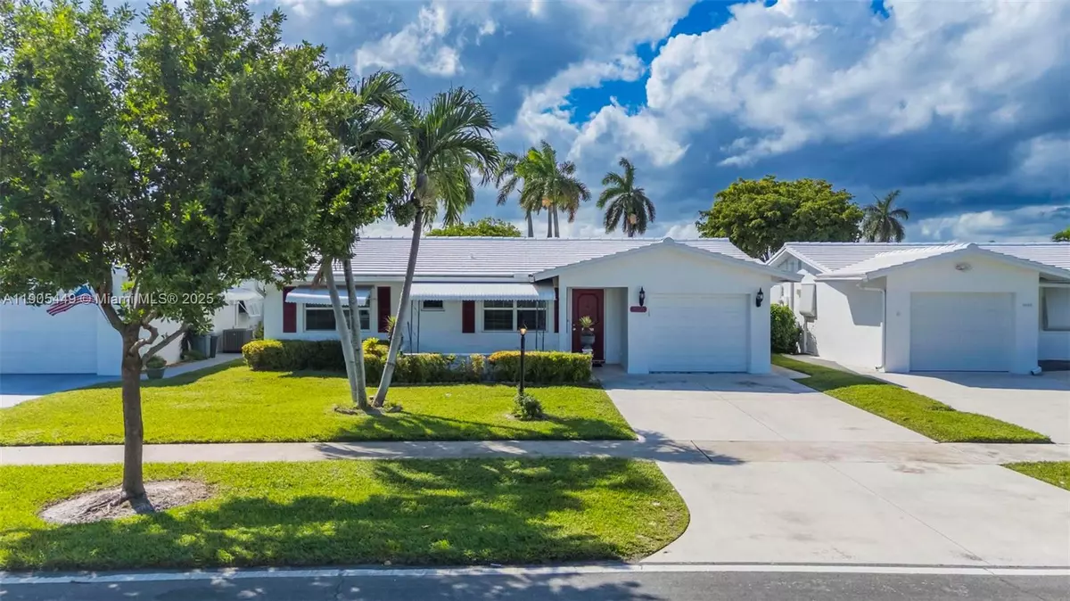 Boynton Beach, FL 33426,1005 SW 18th St