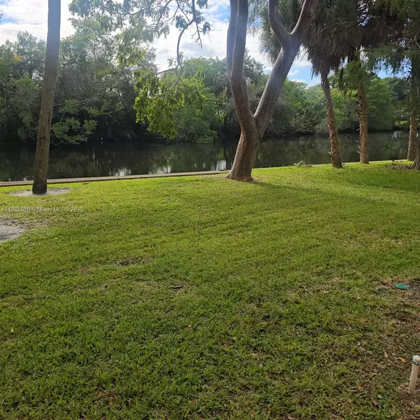 Fort Lauderdale, FL 33311,2136 NW 4th St #0