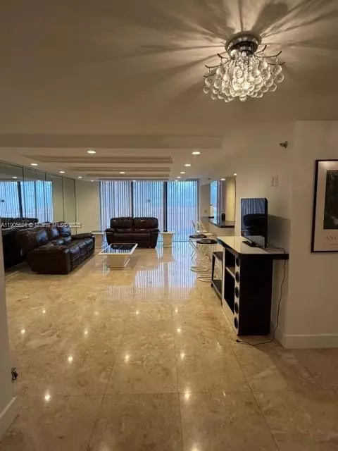 Sunny Isles Beach, FL 33160,210 174th St #301