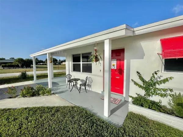 Lantana, FL 33462,1006 S Arnold Ave