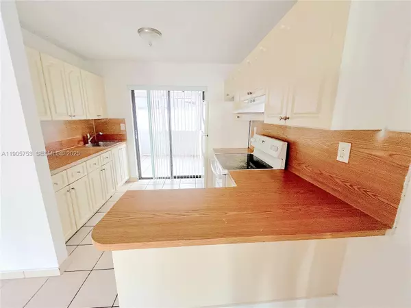 Hialeah, FL 33016,2740 W 63rd St #104