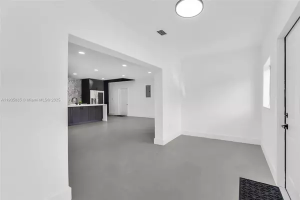 Miami, FL 33150,889 NW 102nd St