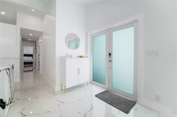 Miami, FL 33196,9746 SW 147th Ct