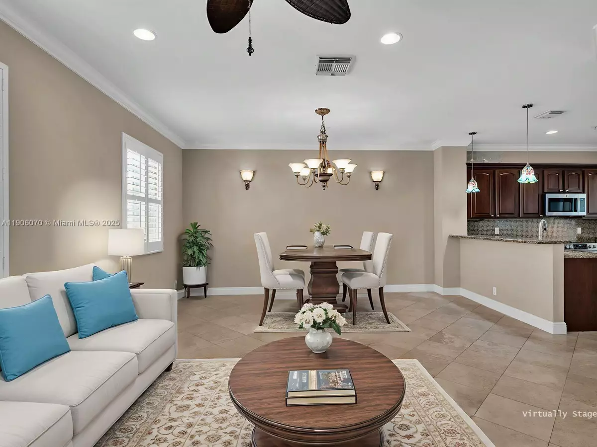 Boynton Beach, FL 33426,2891 S Greenleaf Cir