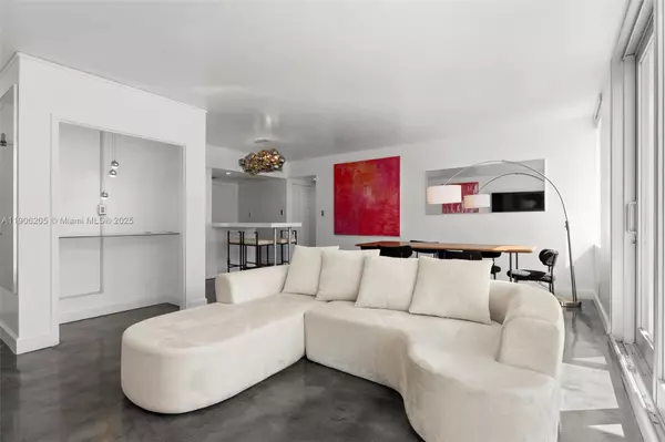 Miami Beach, FL 33139,1000 West Ave #1029