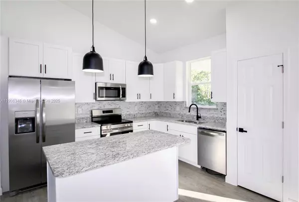 Sebring, FL 33875,1807 Azalea Ter