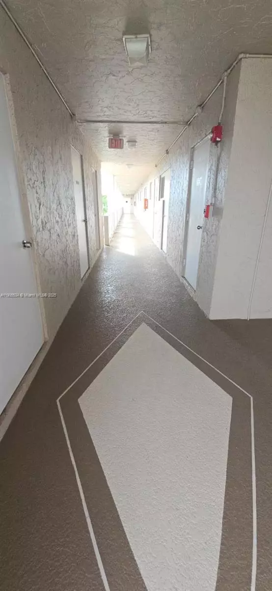 Coral Springs, FL 33071,1200 NW 87th Ave #513