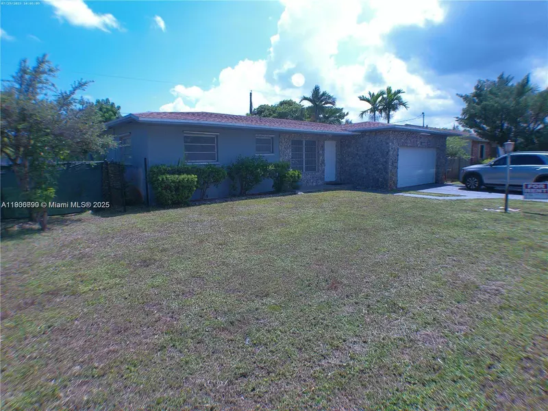 5360 Fletcher St, Hollywood, FL 33021