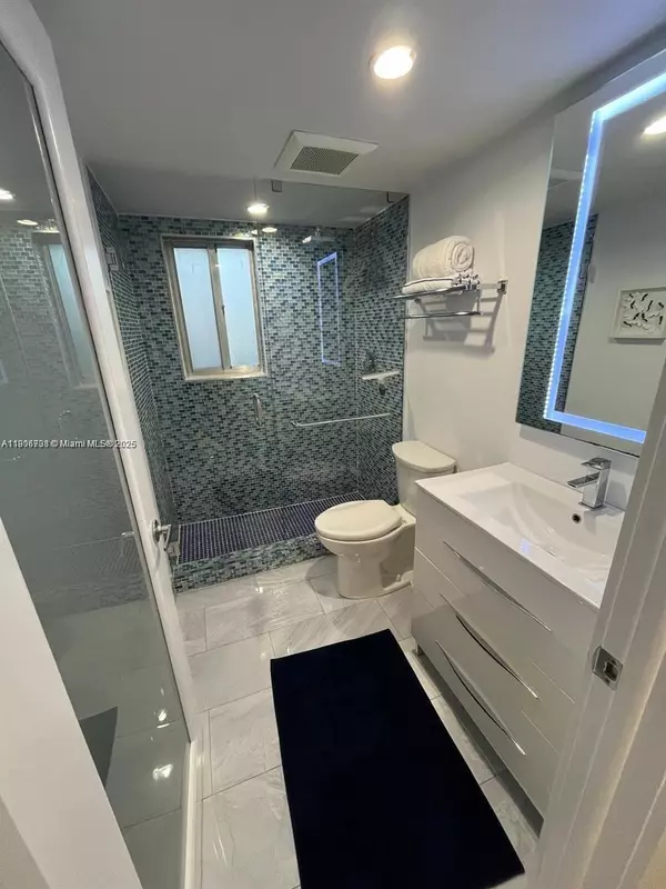 Miami, FL 33125,1700 NW N River Dr #504