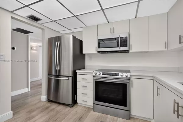 Aventura, FL 33160,18151 NE 31st Ct #1511