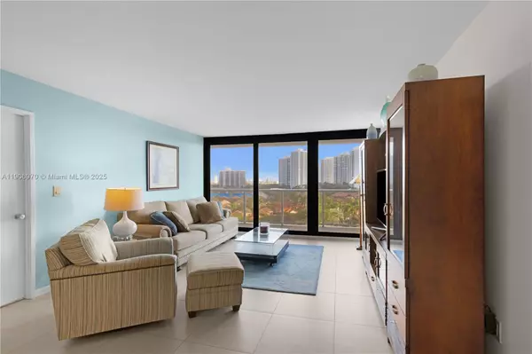 Aventura, FL 33180,3701 N Country Club Dr #1009