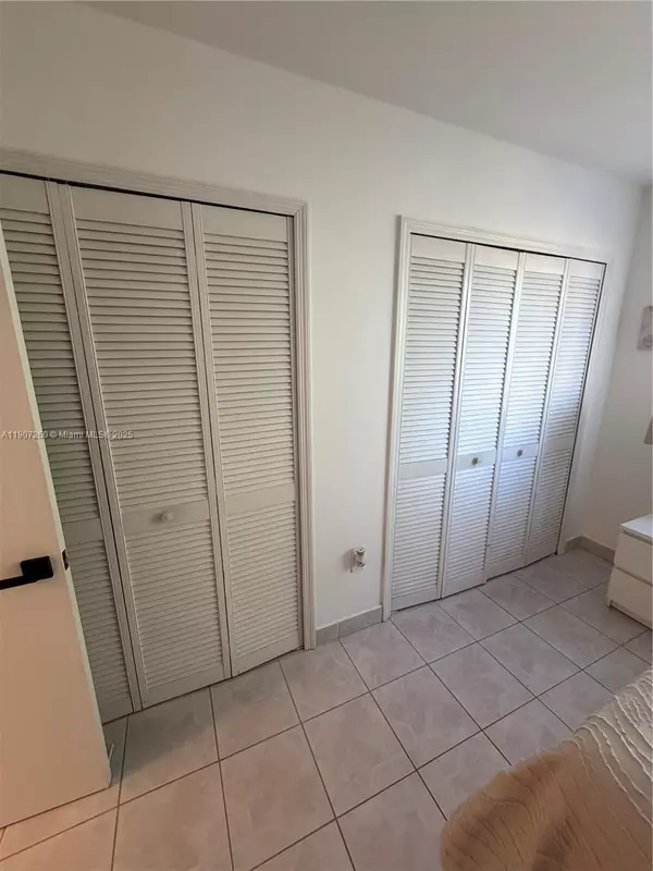 Miami, FL 33183,13855 SW 64th St #13855