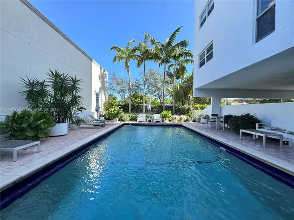 1300 Alton Rd #9D, Miami Beach, FL 33139