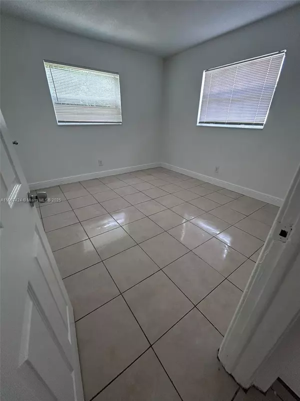 Fort Lauderdale, FL 33311,2780 NW 14th St #2