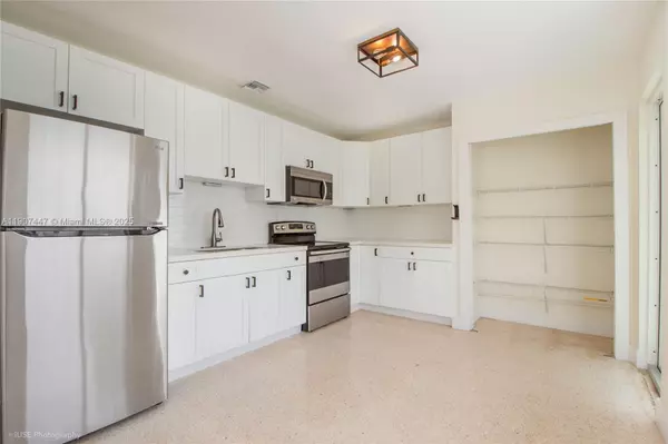 South Miami, FL 33143,7311 SW 63rd Ct #1