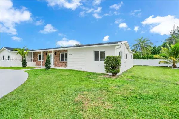 Miami, FL 33176,10705 SW 87th Ave