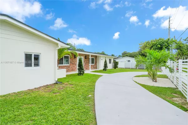 Miami, FL 33176,10705 SW 87th Ave