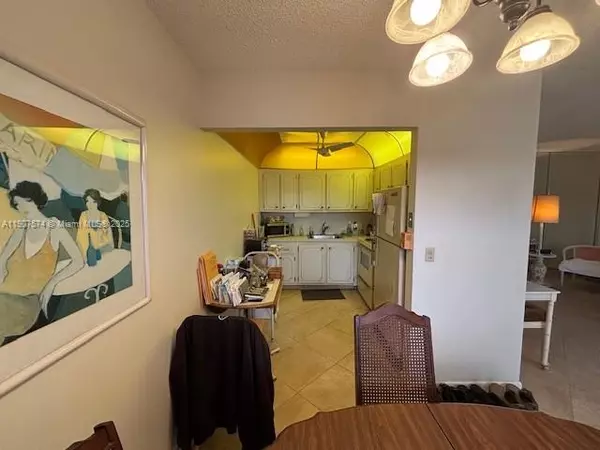 Boca Raton, FL 33434,227 Preston F #227