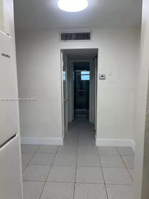 Davie, FL 33314,4163 SW 67th Ave #216C