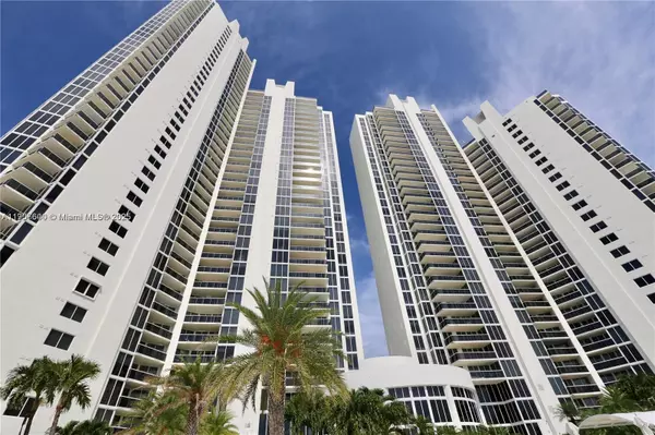 Sunny Isles Beach, FL 33160,19111 Collins Ave #607