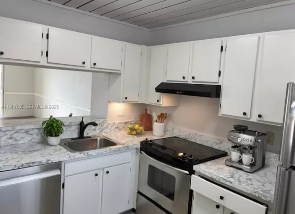 Miami, FL 33157,19781 SW 114th Ave #343-9