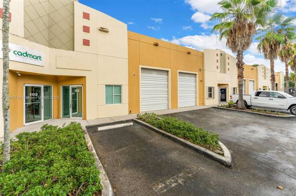 9450 NW 58th St #3, Doral, FL 33178