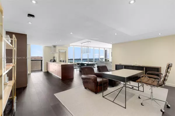 Miami, FL 33131,495 Brickell Ave #4502