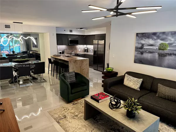 19555 E Country Club Dr #8304, Aventura, FL 33180