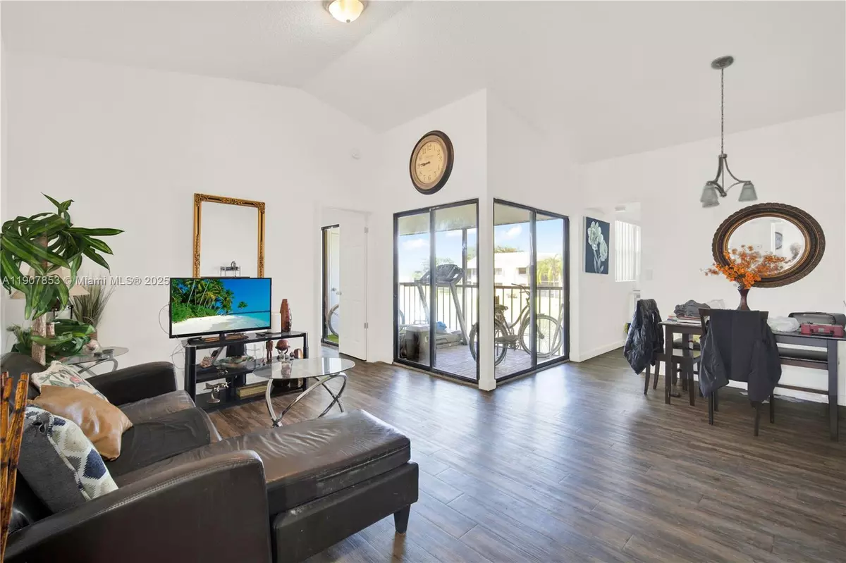 Homestead, FL 33034,960 N Franklin Ave #960I