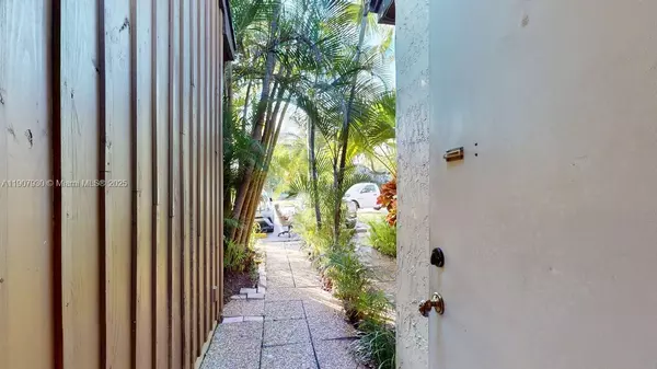 Davie, FL 33328,4222 SW 87th Ter