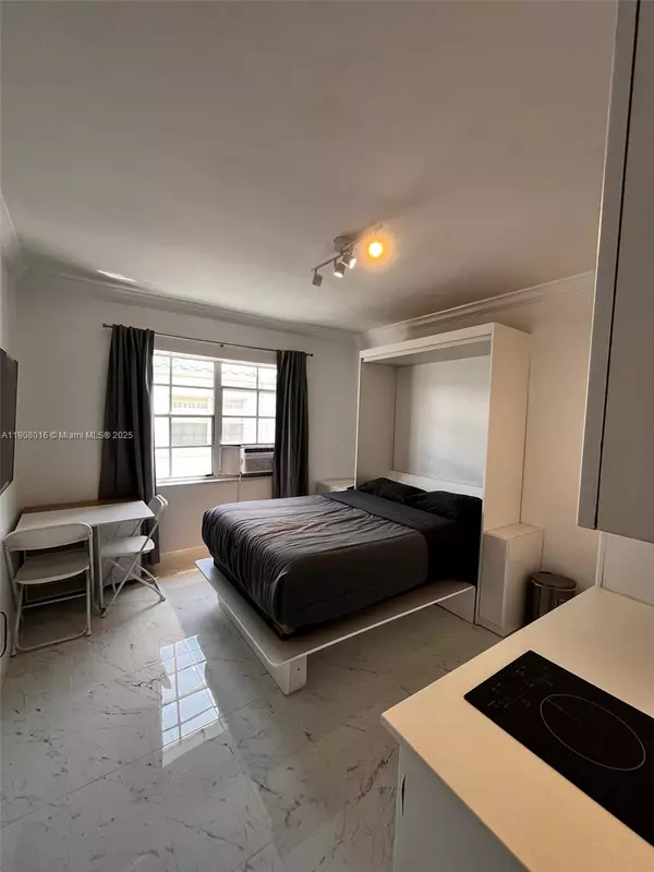 1455 Michigan Ave #15, Miami Beach, FL 33139