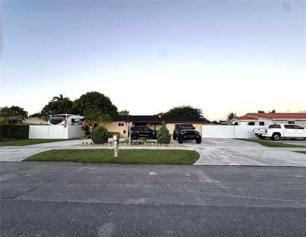 Miami, FL 33173,6504 SW 107th Pl