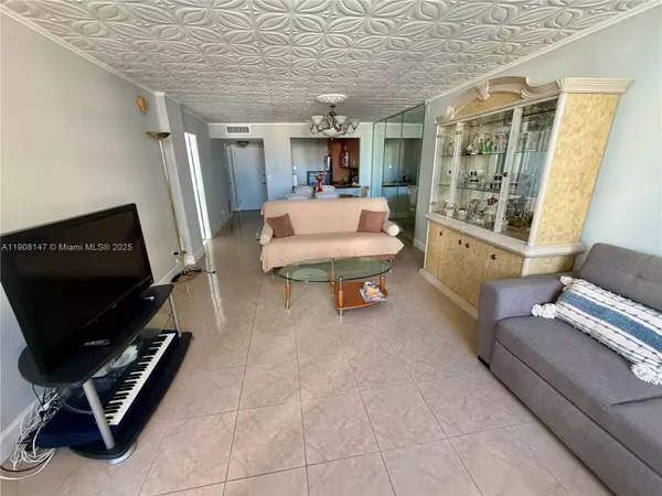 Hallandale Beach, FL 33009,1849 S Ocean Dr #1405