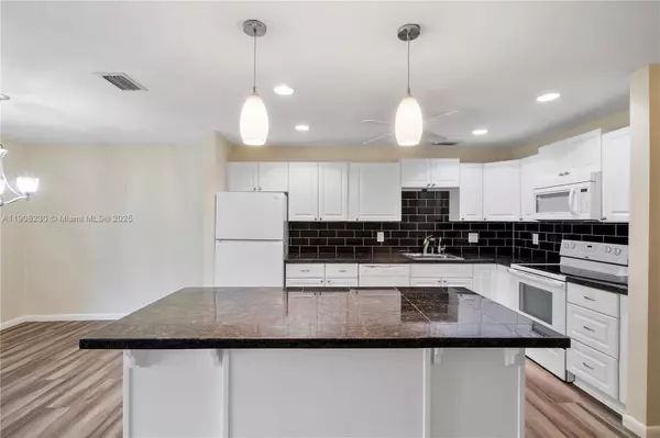 Plantation, FL 33322,1022 NW 88th Ave #C100